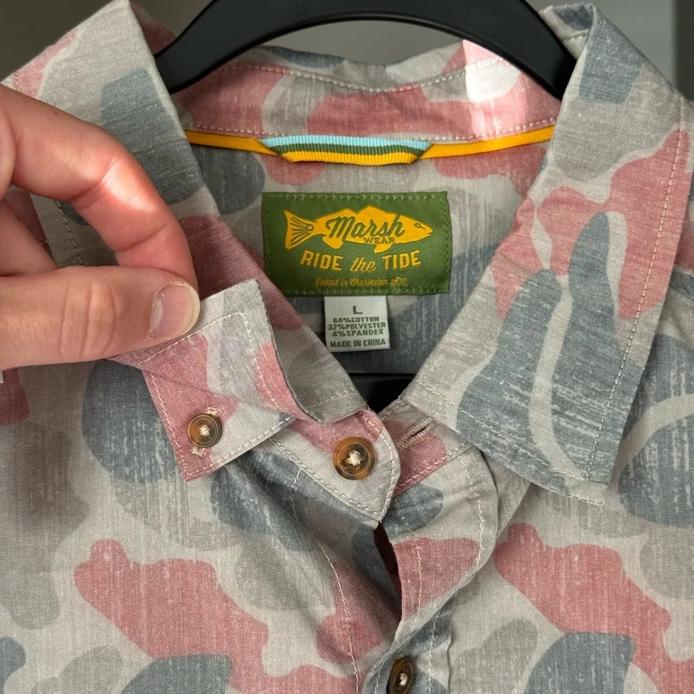 Marsh Wear Light red and Gray Camouflage Button-Up Shirt - Picture 3 of 6